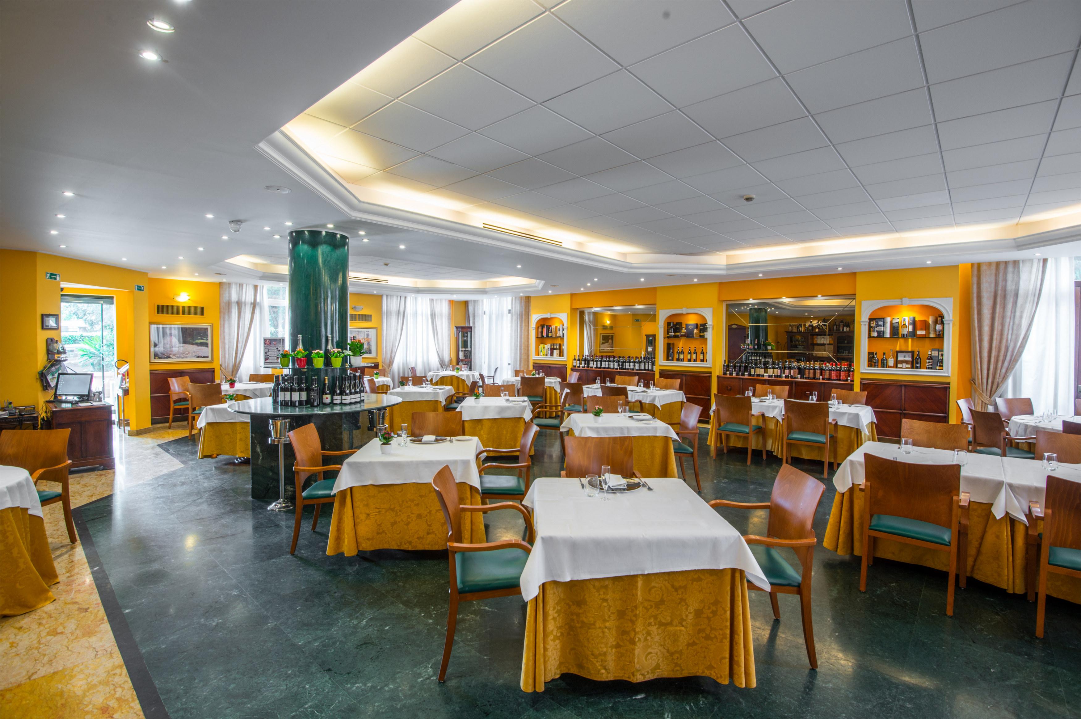 As Hotel Dei Giovi Cesano Maderno Restaurante foto